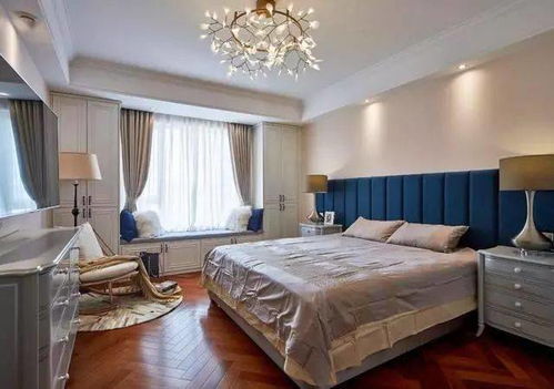 先别急着找八卦图——先看看门口的灯泡！