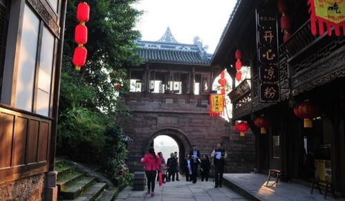 一、 历史持续发展文化底蕴名城：襄阳