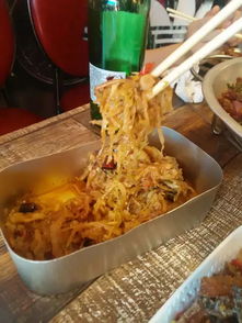 较深夜美食的呼唤：夜宵达人的天堂