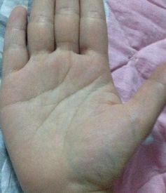 震惊！女人手上的这些纹路竟然暗示着悲惨人生！2026年运势大解析