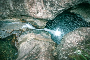 瀑布下面捡到硬币预示着什么呢？