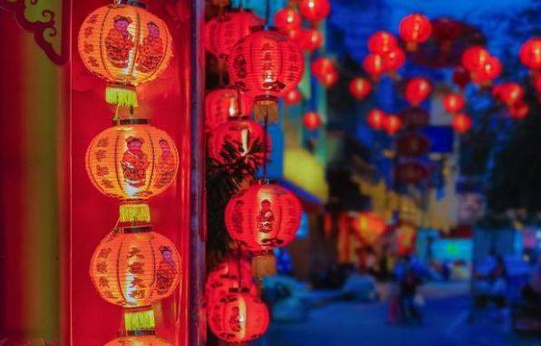 春节习俗大揭秘：传统寓意，喜庆团圆，年味十足！