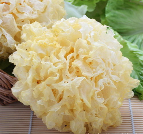OMG！银耳+百合=逆天组合！肺要爽翻了！