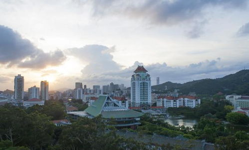 2022年清华“限游令”背后：管理压力与游客需求的冲突