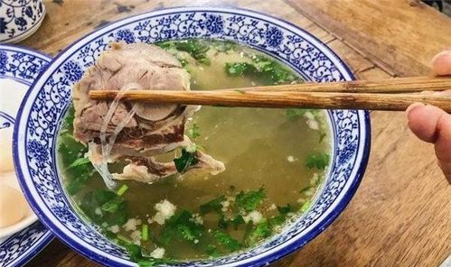 羊肉泡馍：冬日里的暖阳