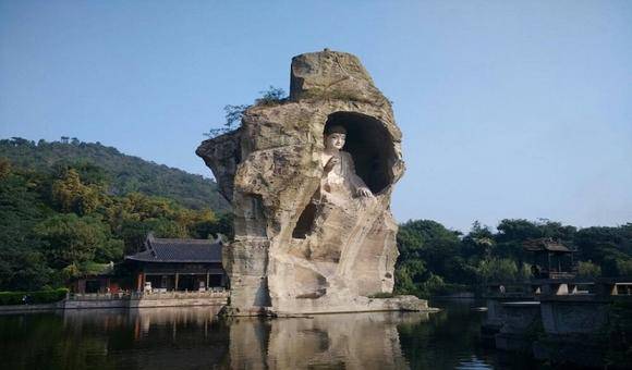 第一眼：那个叫做“柯岩”的石头堆