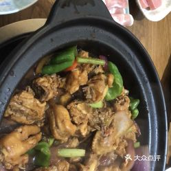 老街风情， 鸡公煲的崭新宠