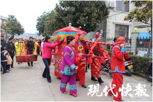 “传统婚俗盛宴，喜庆迎亲仪式火爆来袭！”