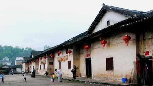 一、 广东客家围屋:世界建筑瑰宝的文化密码