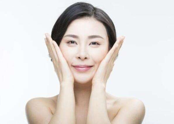 2025年额头宽阔女人吉日表格：请收好这份保命符
