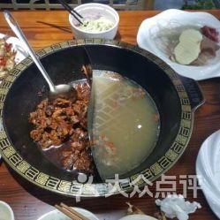 黄山风味美食探秘，黄山风俗一网打尽