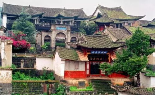 ④ 牯岭镇：古镇+咖啡店=文艺青年必打卡地点（除非你讨厌文艺）