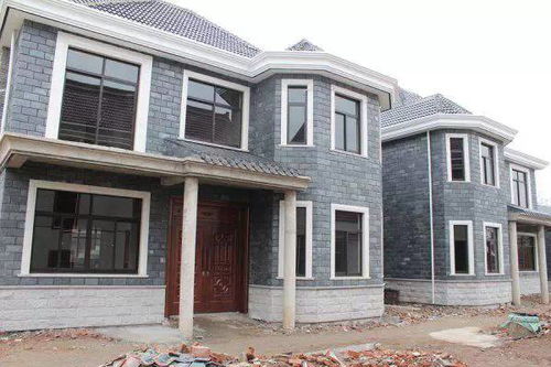 请问26年9月自建房封顶吉日和老房盖房动工吉日分别是哪天？