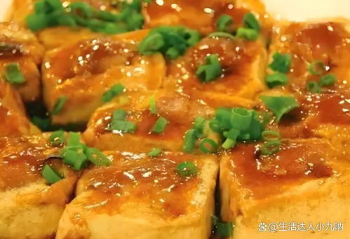 #2 客家酿豆腐—西门小巷里的“豆腐叔叔”店铺（门口挂着破旧灯笼）