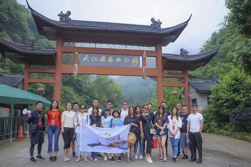唐风建筑与泥巴味道：混搭艺术展览会