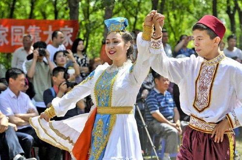 塔塔尔族风情：民族特色美食·传统节日·手工艺品，一网打尽！