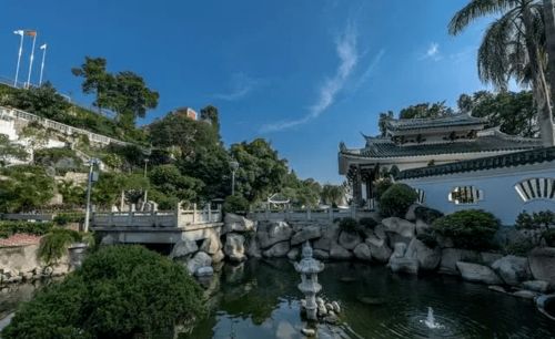 原因二：清水岩寺的香火，烧的都是人生哲理
