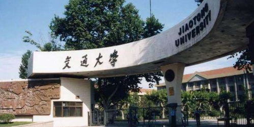 二、 建筑风格：随便拼凑的“艺术”