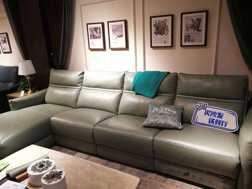 属猴的人:机灵古怪配黑白