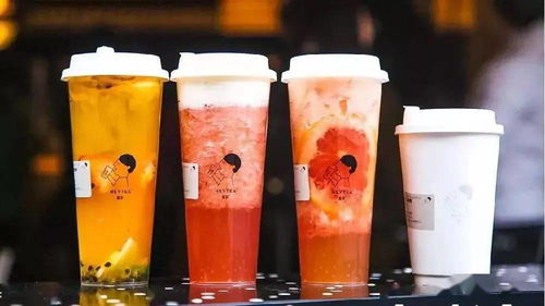 水果茶的魅力：满杯水果与季节限定