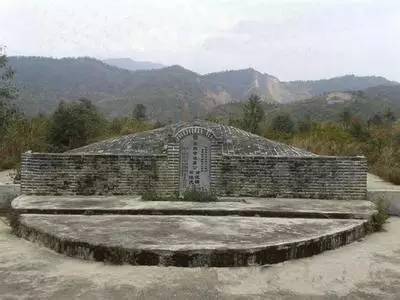 二、 祖坟风水咋就盯上闺女了？