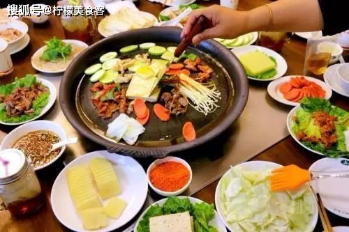 三、特色风味：南北交融的味觉密码