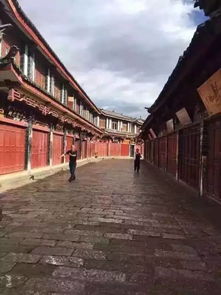 足踏历史持续发展 ， 穿行文化底蕴