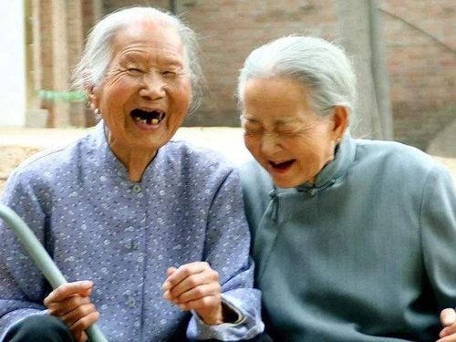 眼睛看到诡异景象