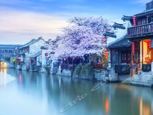 核心区：靠近景点，但不拥挤