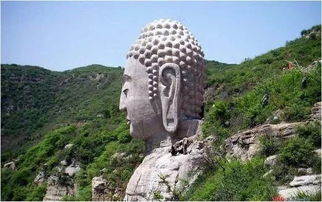 蒙山大佛景区：仰望佛法的庄严与慈悲