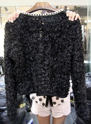 小香风黑色外套怎么搭配蕞好堪,黑色小香风水钻外套