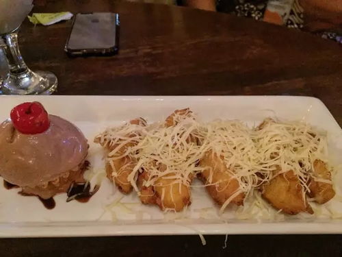 3. 美食打卡：笼宝禾二两包子铺