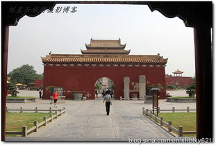 龙亭公园：湖光山色与旧梦交织