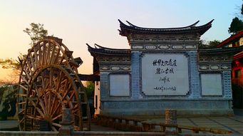 一、 违停困扰：丽江古城面临的挑战