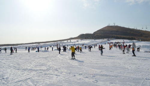 2. 崂山北宅较高较大山全球度虚假村：融合天然与娱乐活动之所
