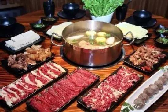 二、 较场口站：牛肉米线的历史持续发展沉淀