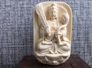 属牛女性适合佩戴哪位虚空藏菩萨像？