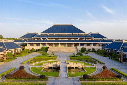 湖北省博物馆：看古董的好地方