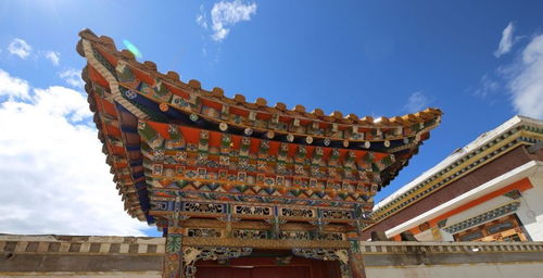 2.2 索克藏寺：烧香拜佛的地方