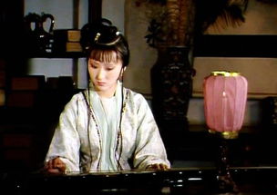 那东西夜晚，  荒园里的哭声