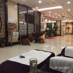2. 服务台的甜言蜜语