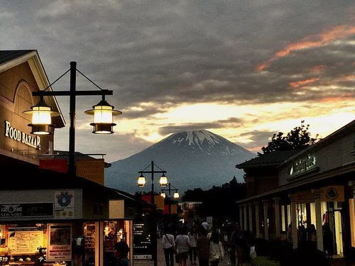 2026年东京箱根魔幻漂流记：当星座运势遇上火山温泉