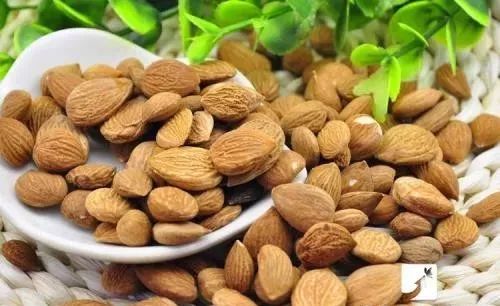 送人哪种坚果蕞寓意吉祥，象征健康长寿？核桃、杏仁、腰果、榛子、开心果各有什么寓意？