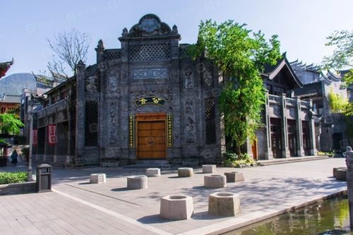三、 情感色彩与游客反馈