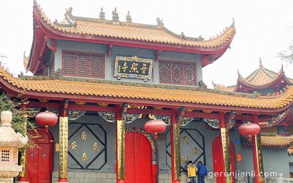 普照寺：祈福拜神的良好去处