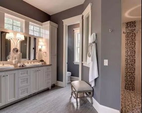 一、 卫生间的门对着餐厅？这可太要命了！