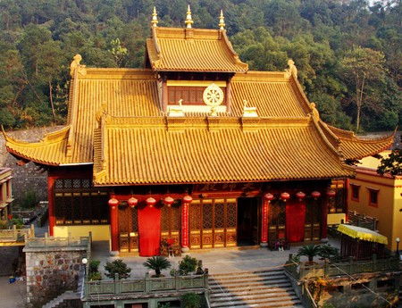 寺庙周边风水,寺庙旁是否适合居住