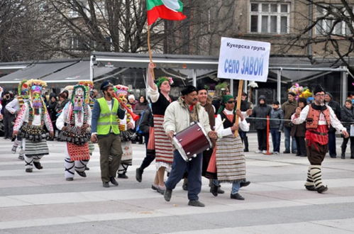 “河南润六月，传统风俗亮点多，爆款民俗体验地”