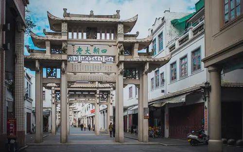 雁塔路邮局在哪里？导航指南