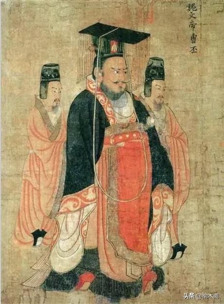 二、去世之谜：自杀还是逼迫？